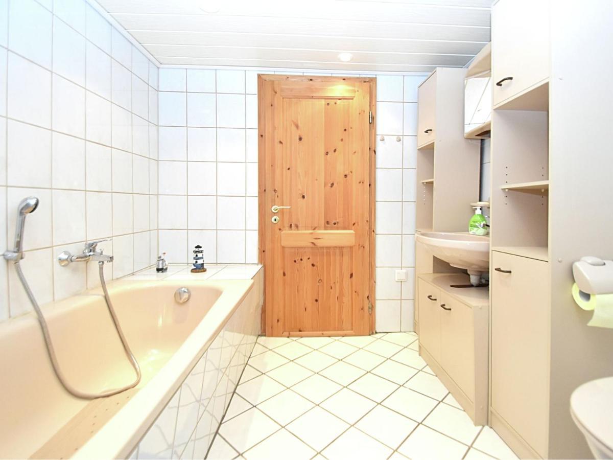 Small Apartment In Hesse With Terrace And Garden Frielendorf Buitenkant foto