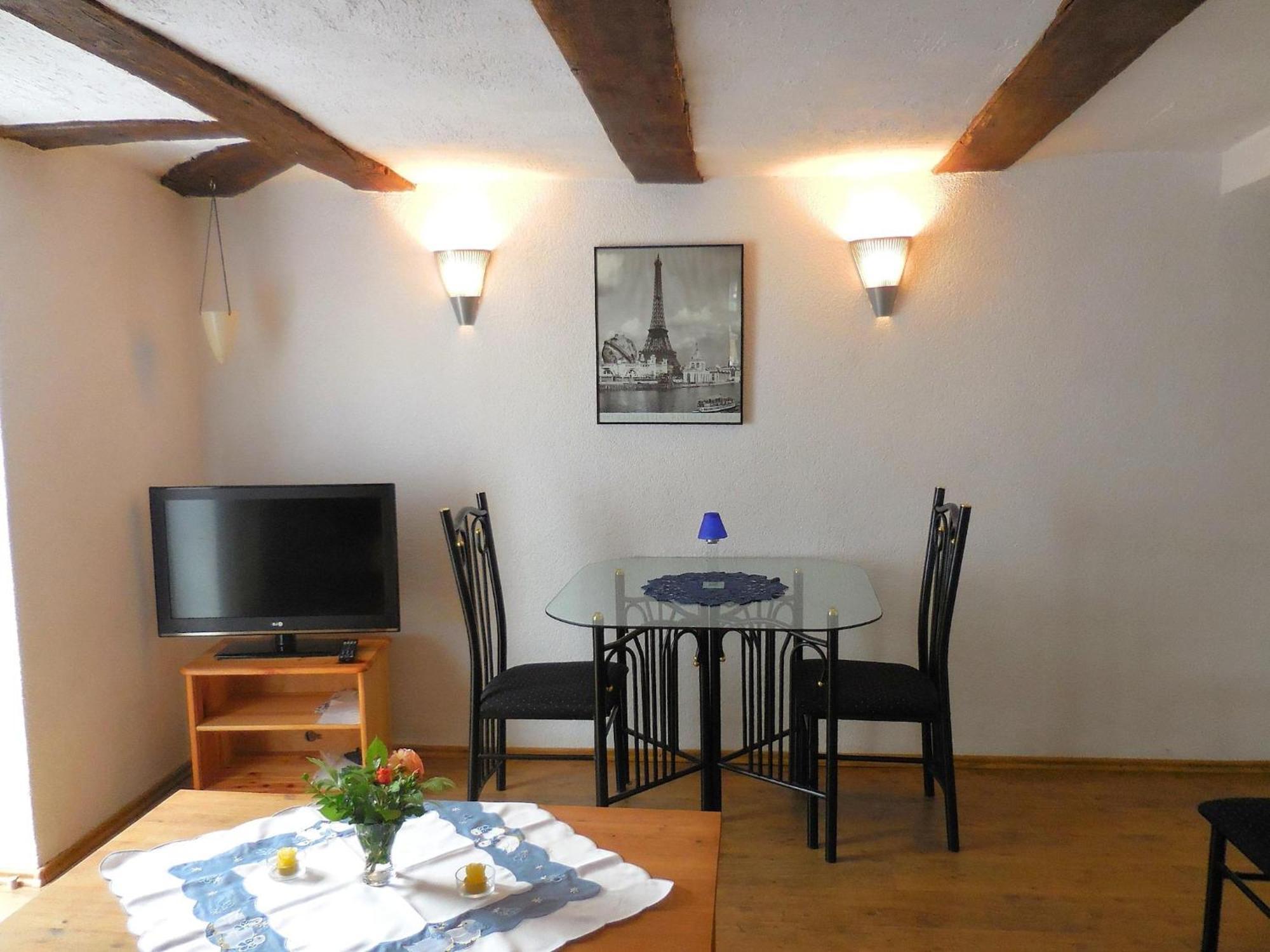 Small Apartment In Hesse With Terrace And Garden Frielendorf Buitenkant foto